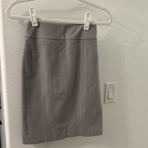 Size 00 grey express pencil skirt